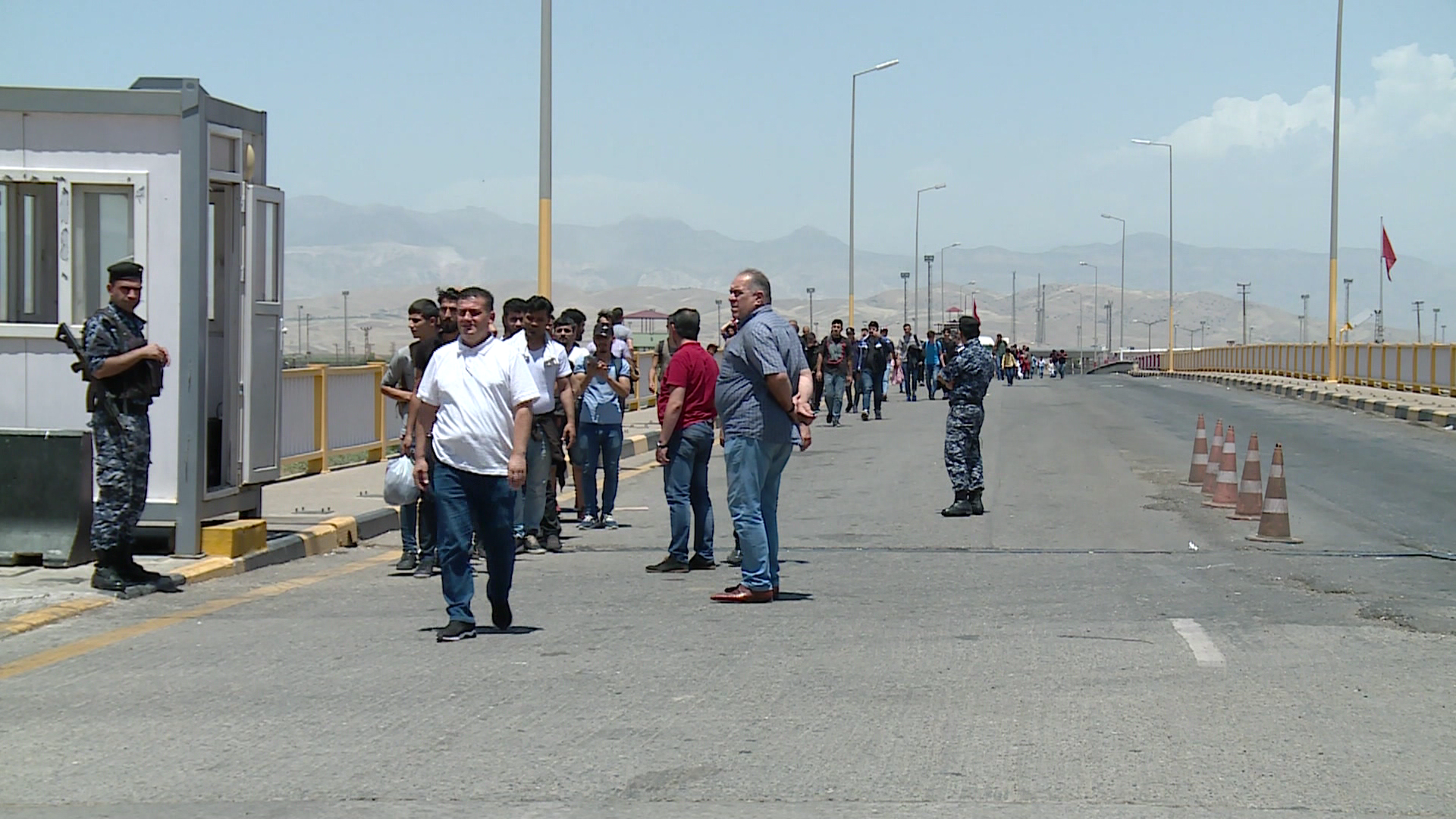 Kurdish and Iraqi migrants being deported from the Turkish border to the Kurdistan Region, June 12, 2018. (Photo: Kurdistan 24)